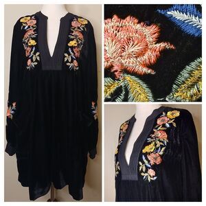 Free People Dress Sz XS Black Velvet Mini Floral Embroidered Long Sleeve Tunic